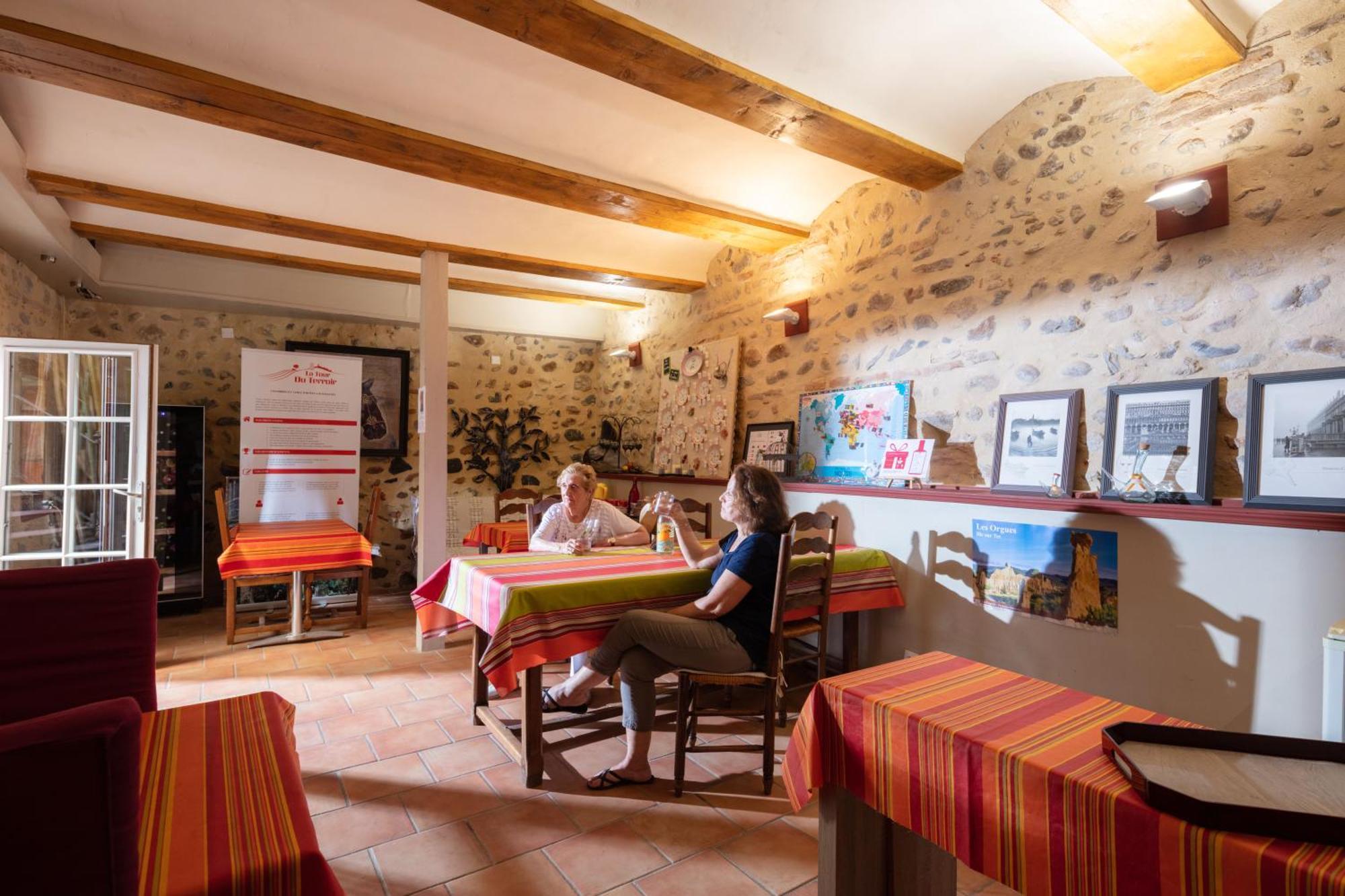 Bed and Breakfast La Tour Du Terroir Rivesaltes Exterior foto